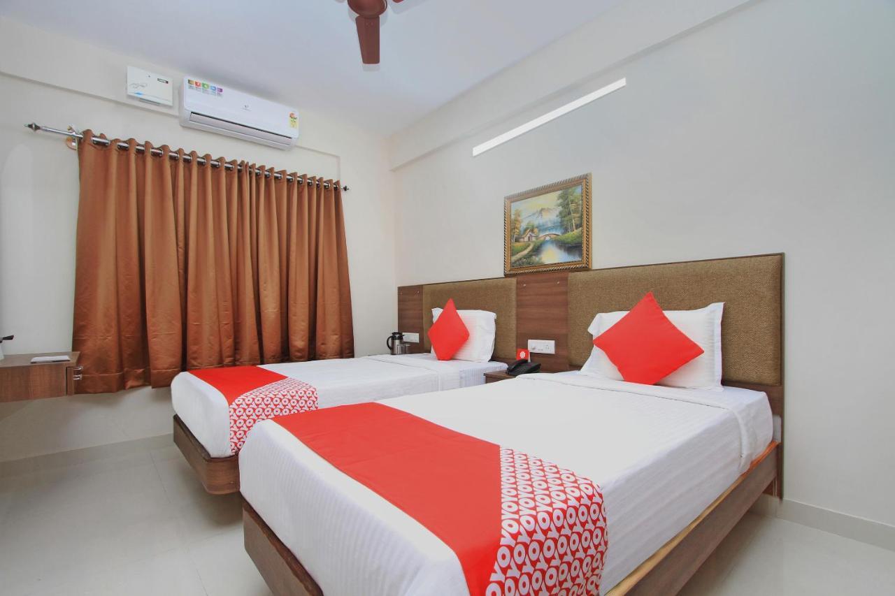 โอโย 10379 โฮเต็ล วรซิตี้ แซฟไฟร์ Hotel บังกาลอร์ ภายนอก รูปภาพ