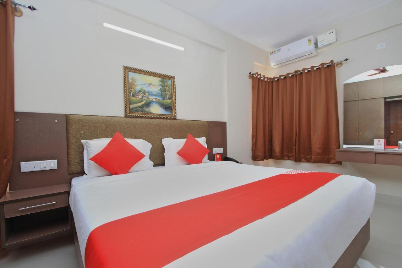 โอโย 10379 โฮเต็ล วรซิตี้ แซฟไฟร์ Hotel บังกาลอร์ ภายนอก รูปภาพ